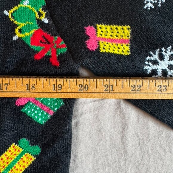 Ugly Christmas Sweater Holiday Pullover Unisex New gingerbread Medium party - Picture 5 of 12